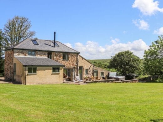 Sykes Cottages in Cornwall welcome dogs