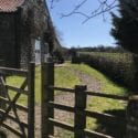 Rosebud dog friendly cottage in Yorkshire - driveway