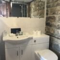 Rosebud dog friendly cottage in Yorkshire - bathroom