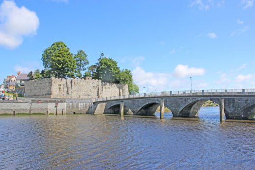 Cardigan Castle, Ceredigion welcomes dogs
