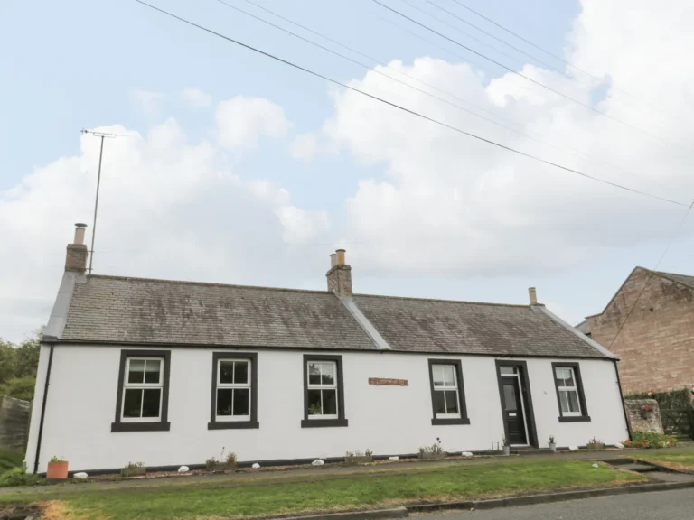 Victoria Cottage in Northumberland is dog friendly